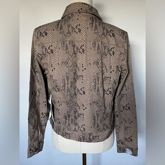 NWT Prosperity Jolene Tan/Black Faux Snake Skin Stretch Denim Jacket Medium - Picture 3 of 10